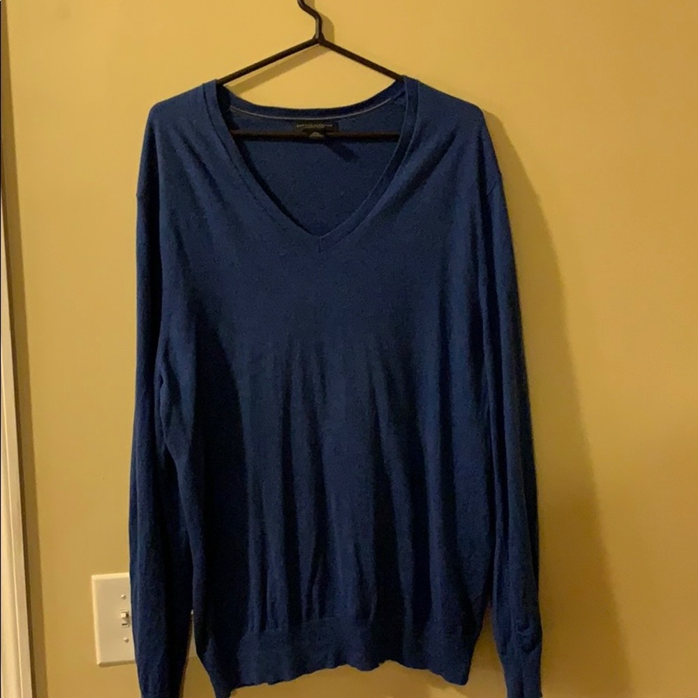 Luxury blend V neck sweater by Banana Republic.